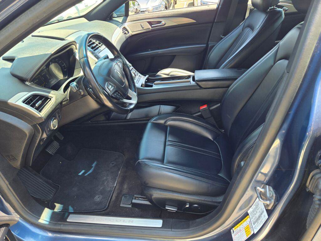 Used 2019 Lincoln MKZ Premiere FWD image 17