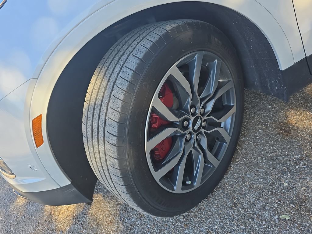 Used 2024 Cadillac XT5 Sportv w/ Technology Package image 32