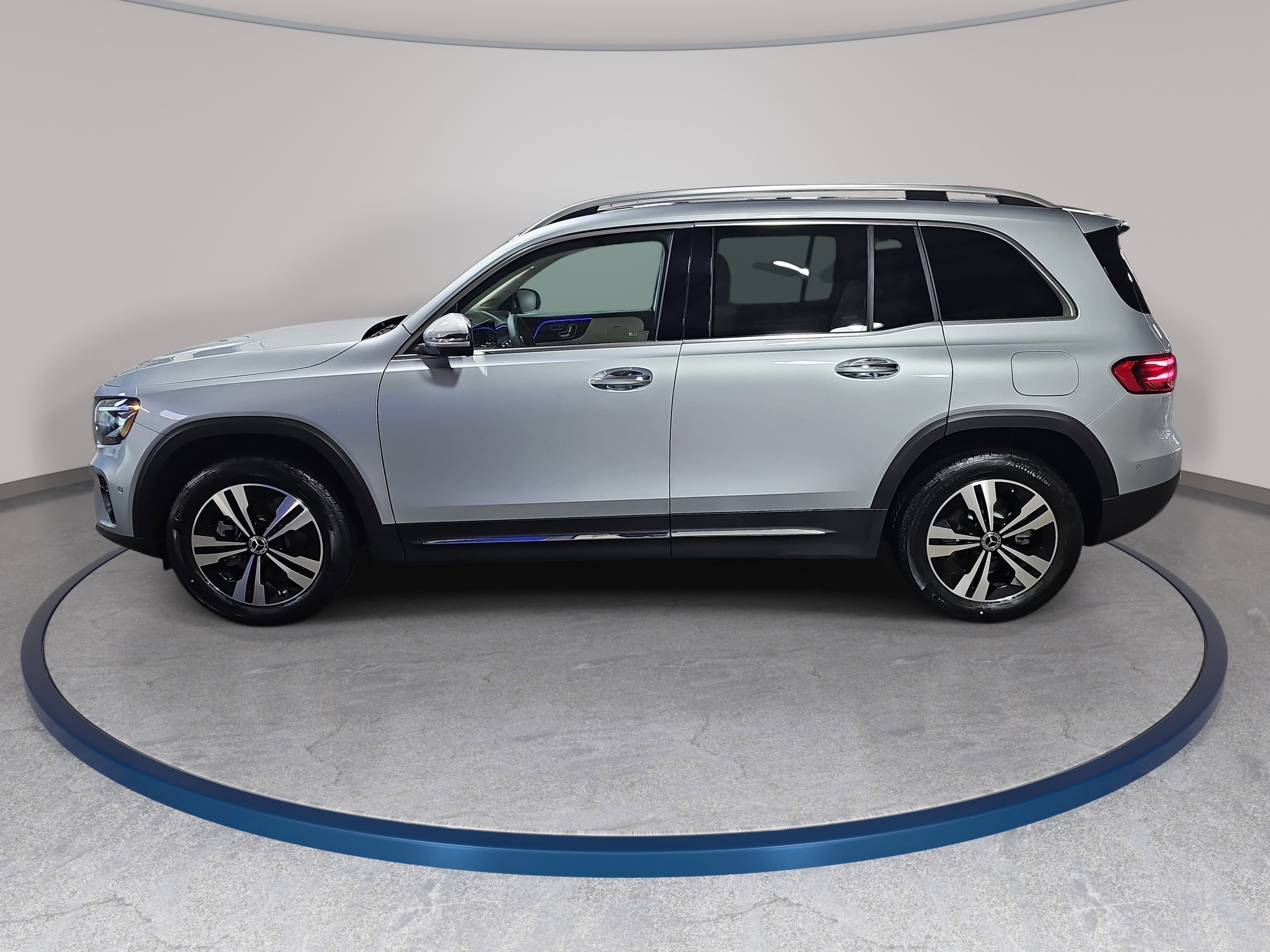 New 2026 Mercedes-Benz GLB 250 image 8