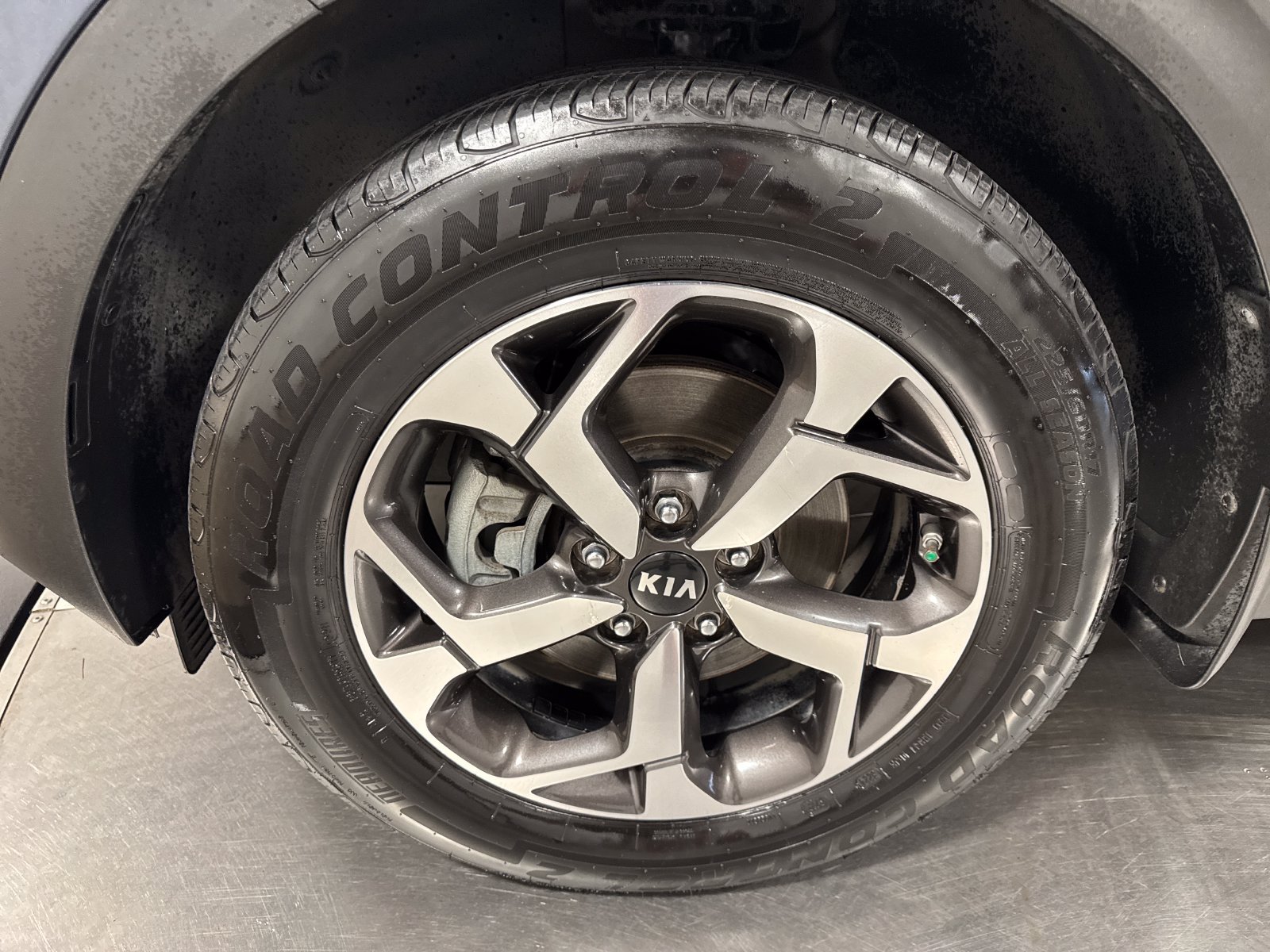 Certified 2021 Kia Sportage LX w/ LX AWD Popular Package image 2