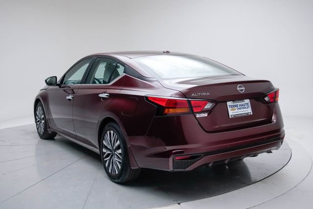 Used 2024 Nissan Altima 2.5 SV image 4