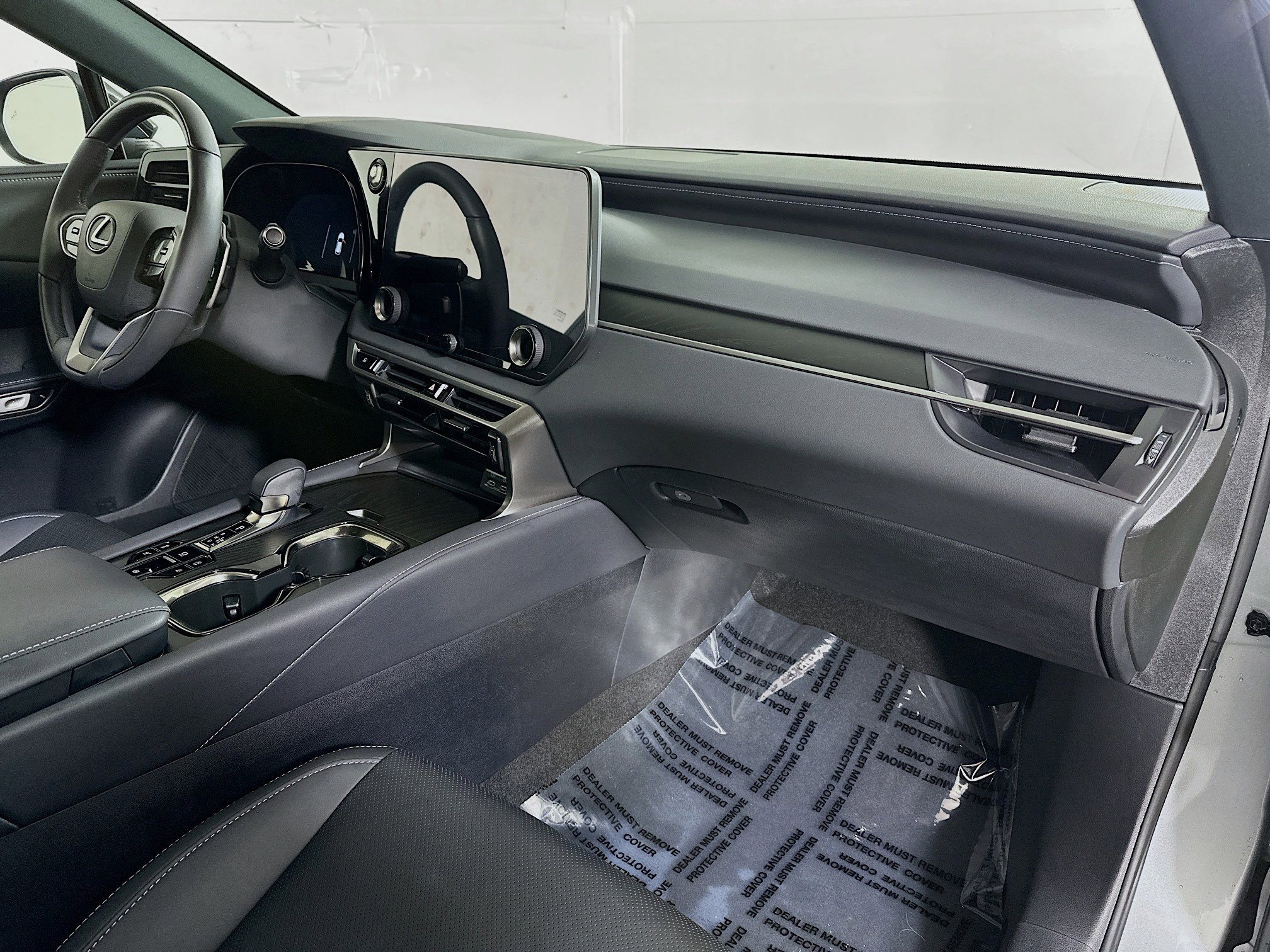 Used 2025 Lexus RX 350 F Sport w/ Convenience Package image 28