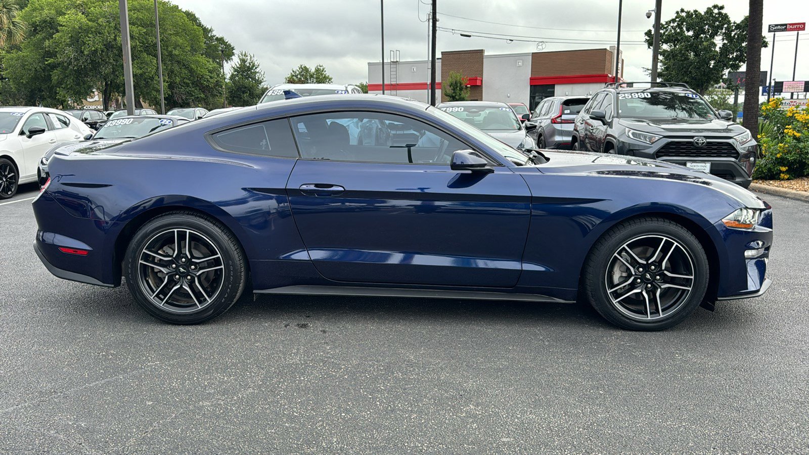Used 2020 Ford Mustang Coupe w/ Equipment Group 101A RWD image 9