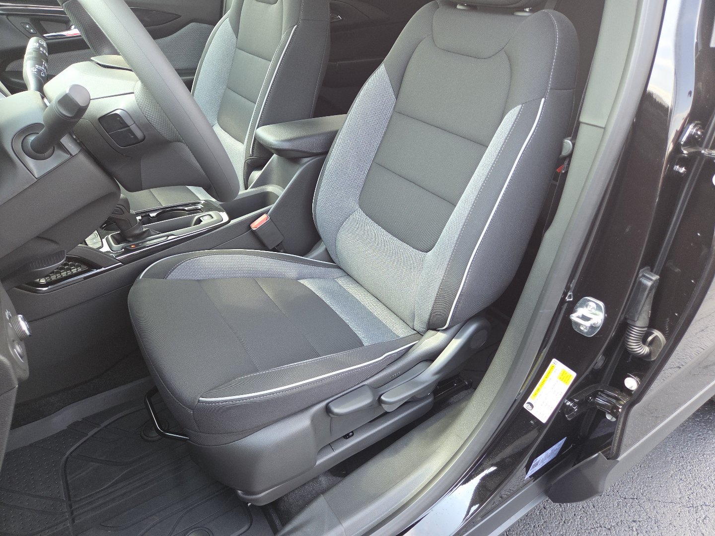New 2026 Chevrolet TrailBlazer LS w/ LS Convenience Package FWD image 19