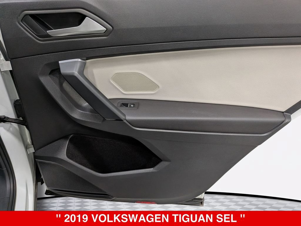 Used 2019 Volkswagen Tiguan SEL AWD/4WD image 33