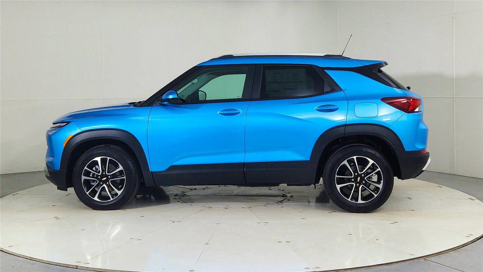 Used 2026 Chevrolet TrailBlazer LT image 4