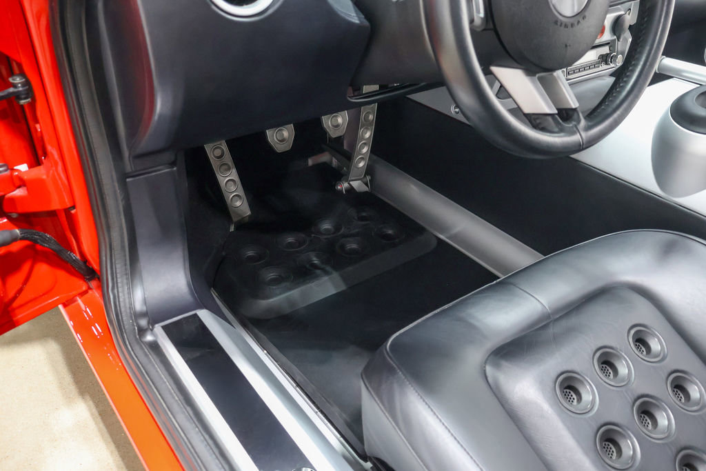 Used 2005 Ford GT image 35