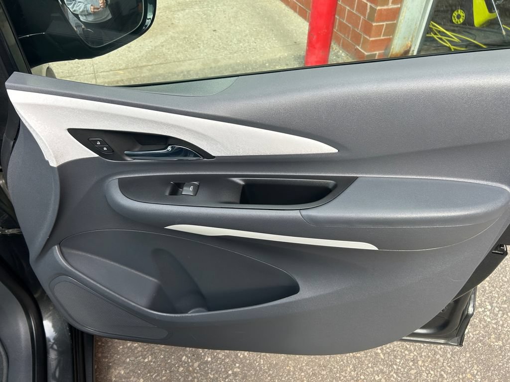 Used 2019 Chevrolet Bolt LT FWD image 18