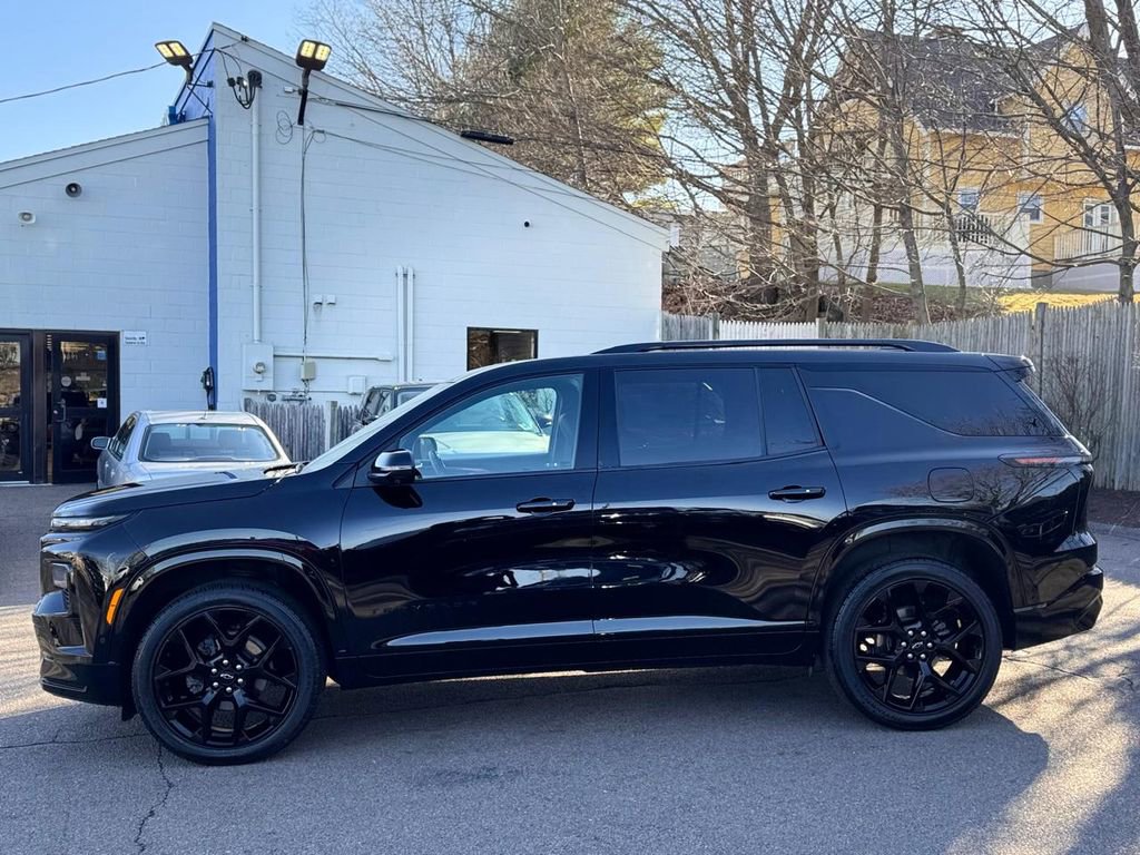 Used 2024 Chevrolet Traverse RS w/ LPO, Floor Liner Package image 3
