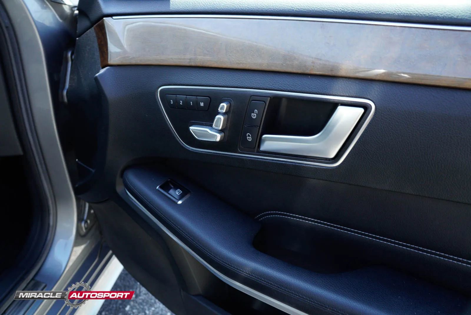 Used 2014 Mercedes-Benz E 350 4MATIC Wagon w/ Premium 1 Package image 31