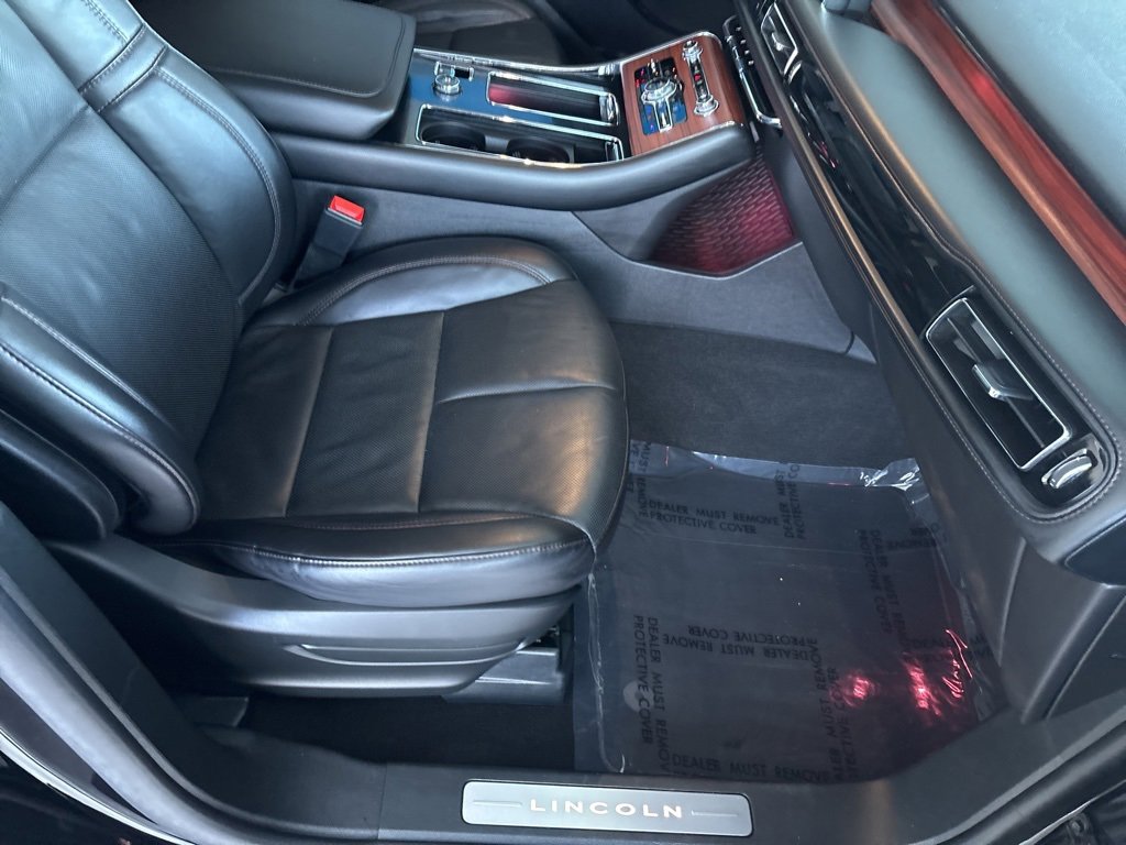 Used 2024 Lincoln Aviator Reserve image 30