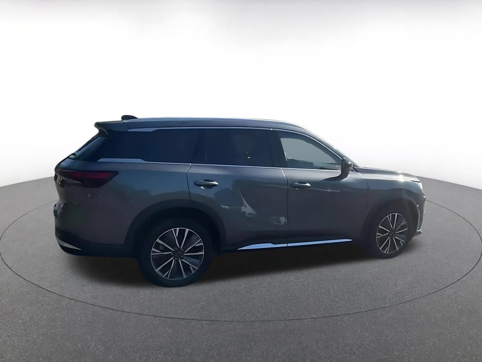 Used 2026 INFINITI QX60 Luxe AWD/4WD image 14