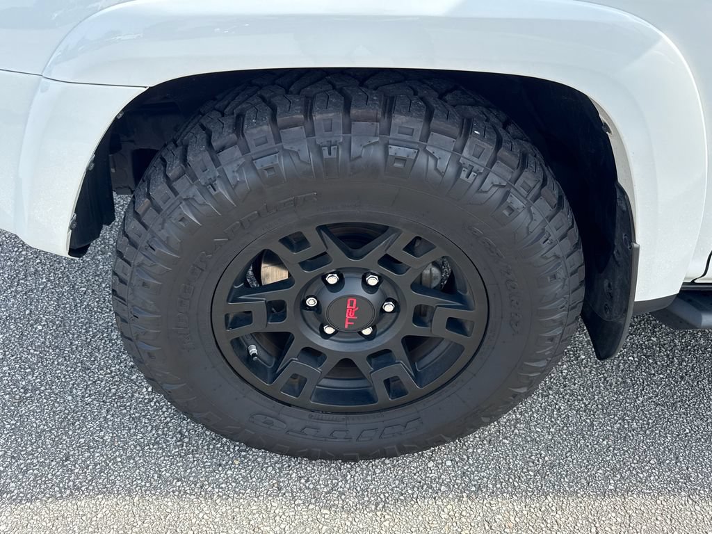 Used 2022 Toyota 4Runner SR5 Premium w/ Moonroof Package RWD image 13