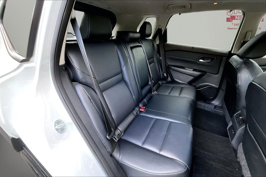 Used 2023 Nissan Rogue SV w/ SV Premium B Package AWD/4WD image 24