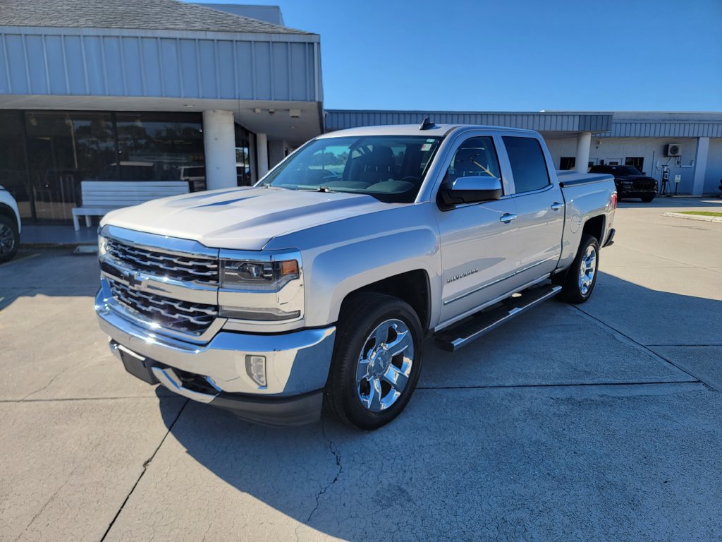 Used 2018 Chevrolet Silverado 1500 LTZ RWD image 1