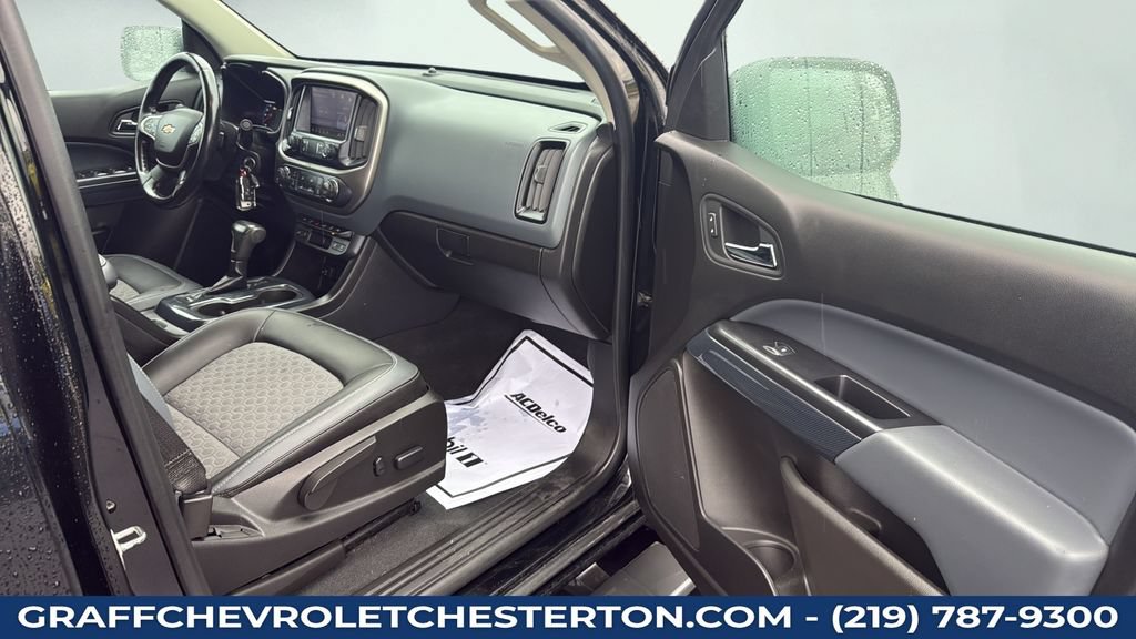 Used 2019 Chevrolet Colorado Z71 w/ Z71 Midnight Edition AWD/4WD image 23