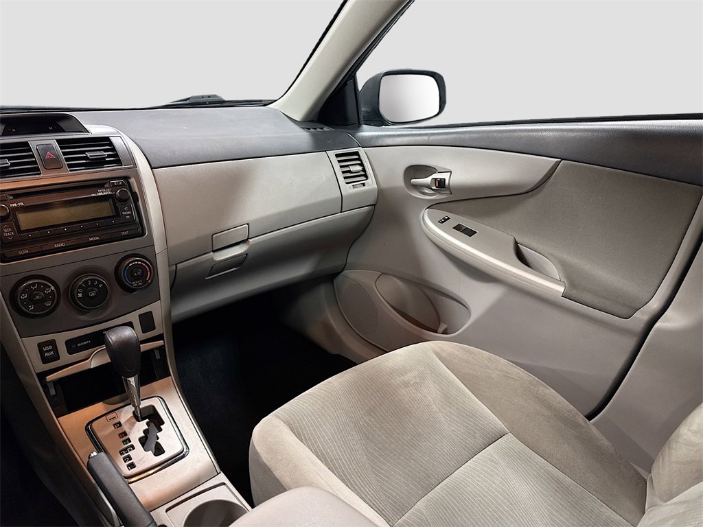 Used 2012 Toyota Corolla LE image 23