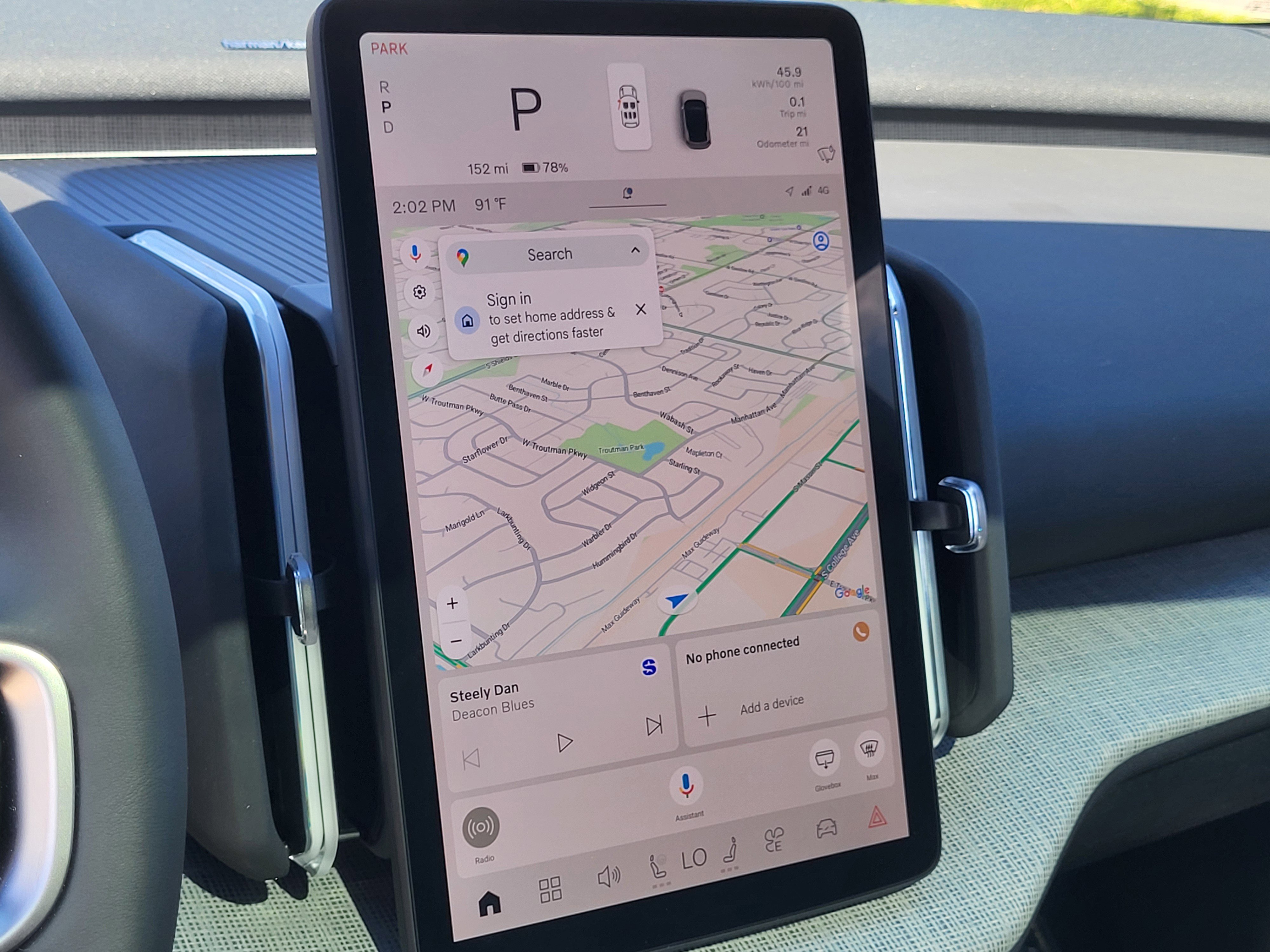 New 2025 Volvo EX30 Plus w/ Protection Package Premier image 13