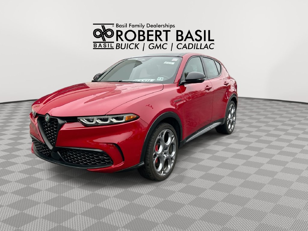 Used 2024 Alfa Romeo Tonale Ti AWD/4WD image 4