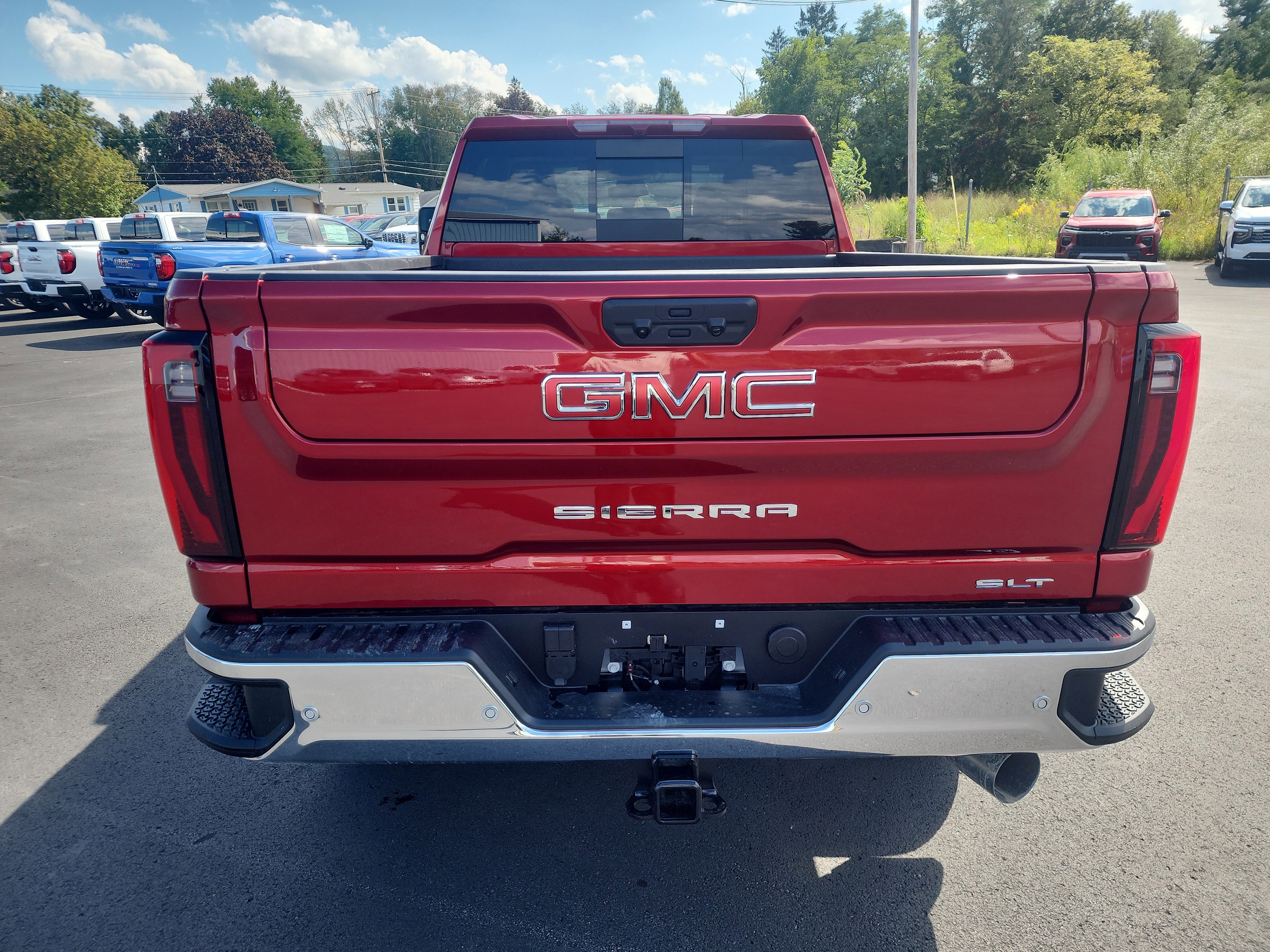 New 2025 GMC Sierra 2500 SLT w/ SLT Convenience Package image 7