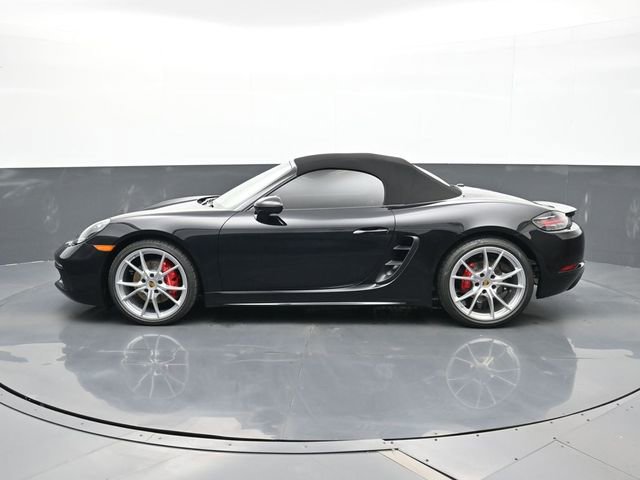 Certified 2025 Porsche 718 Boxster S RWD image 2