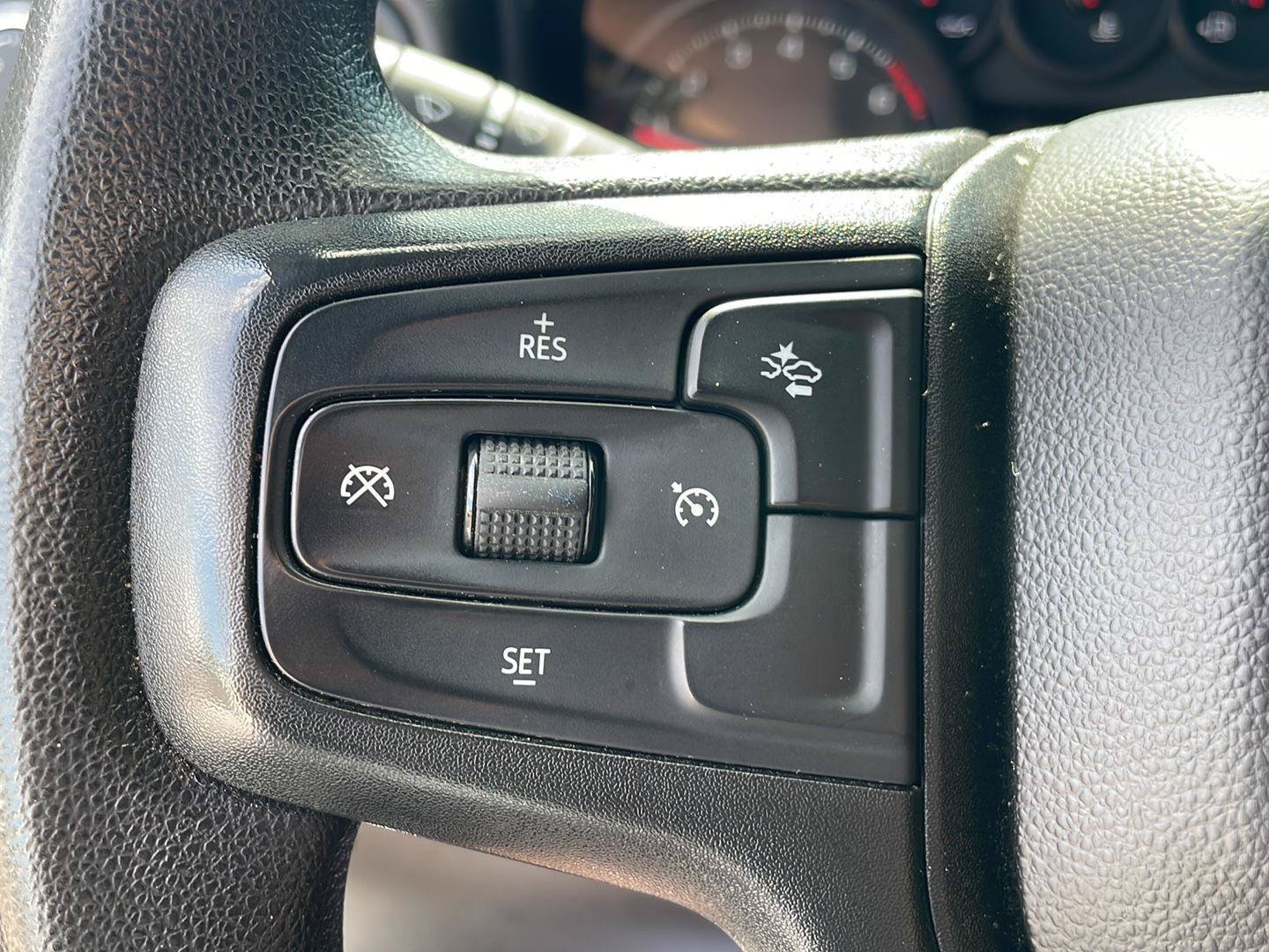 Used 2024 Chevrolet Silverado 1500 W/T w/ WT Value Package AWD/4WD image 15