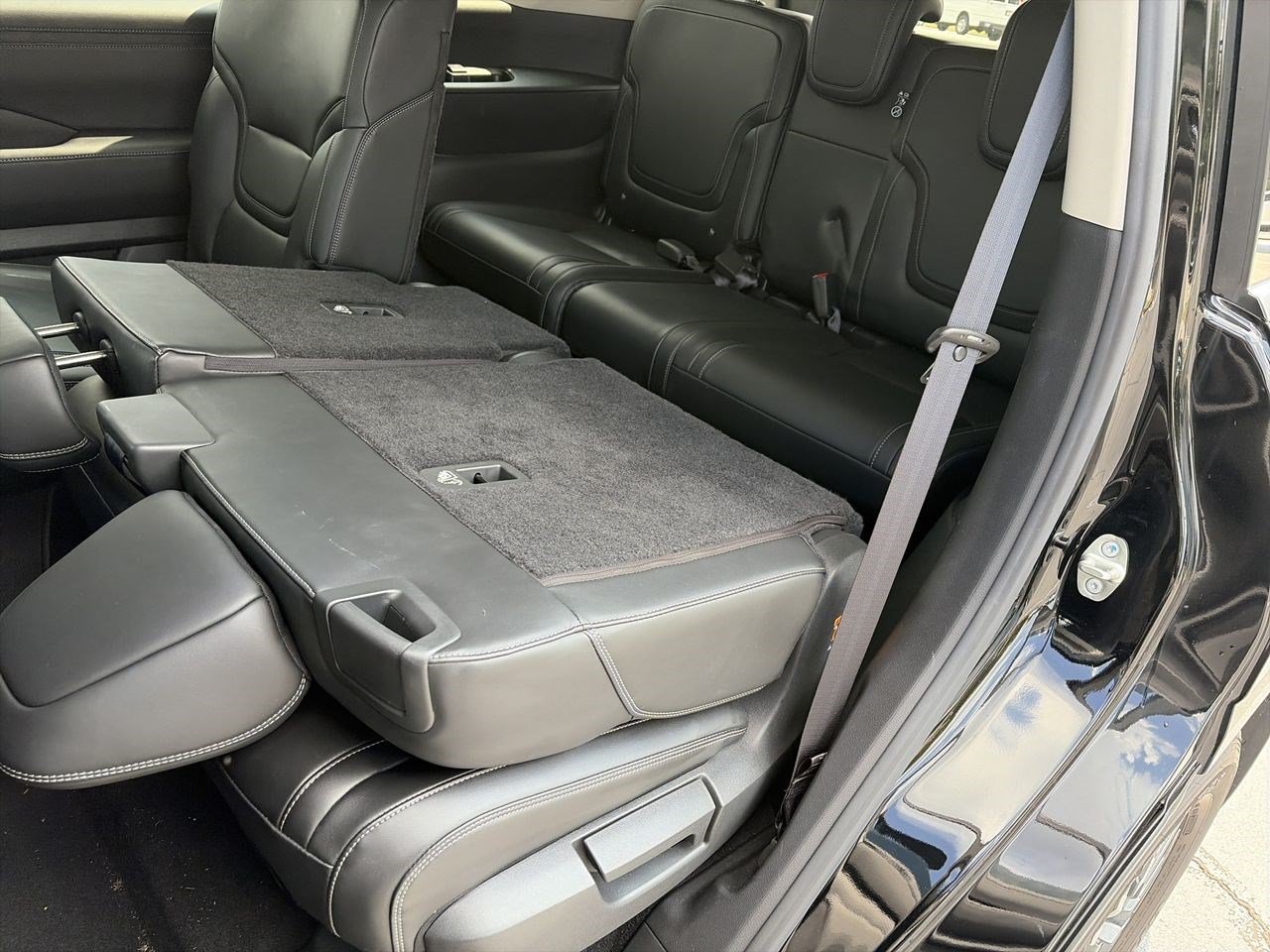 Certified 2025 Nissan Armada SV AWD/4WD image 31