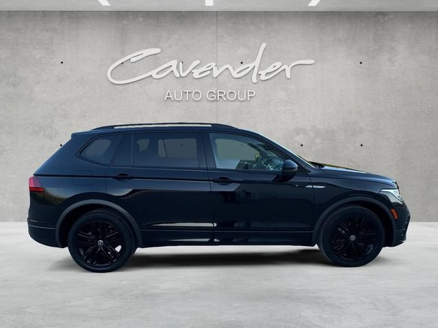 Used 2022 Volkswagen Tiguan SE R-Line FWD image 17