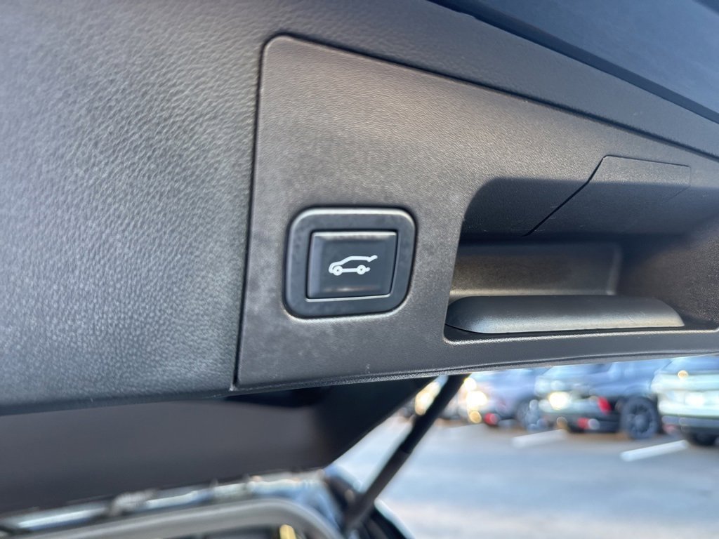 Certified 2022 Cadillac XT5 Premium Luxury image 11