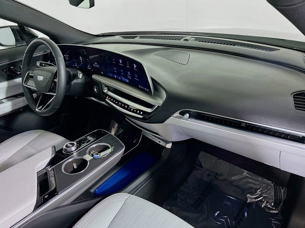 Used 2024 Cadillac Lyriq Luxury RWD image 26