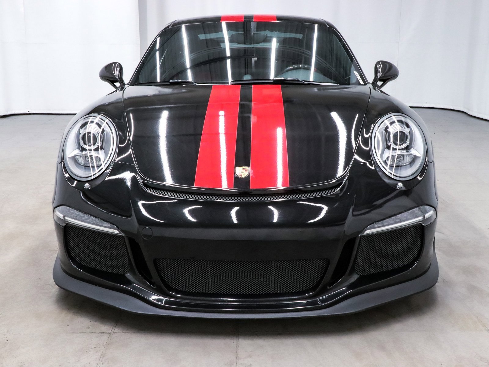 Used 2015 Porsche 911 GT3 image 2