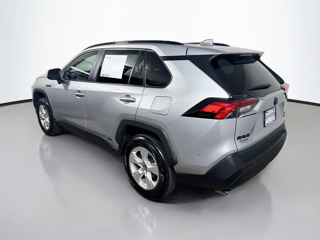 Certified 2020 Toyota RAV4 XLE w/ Convenience Package AWD/4WD image 5