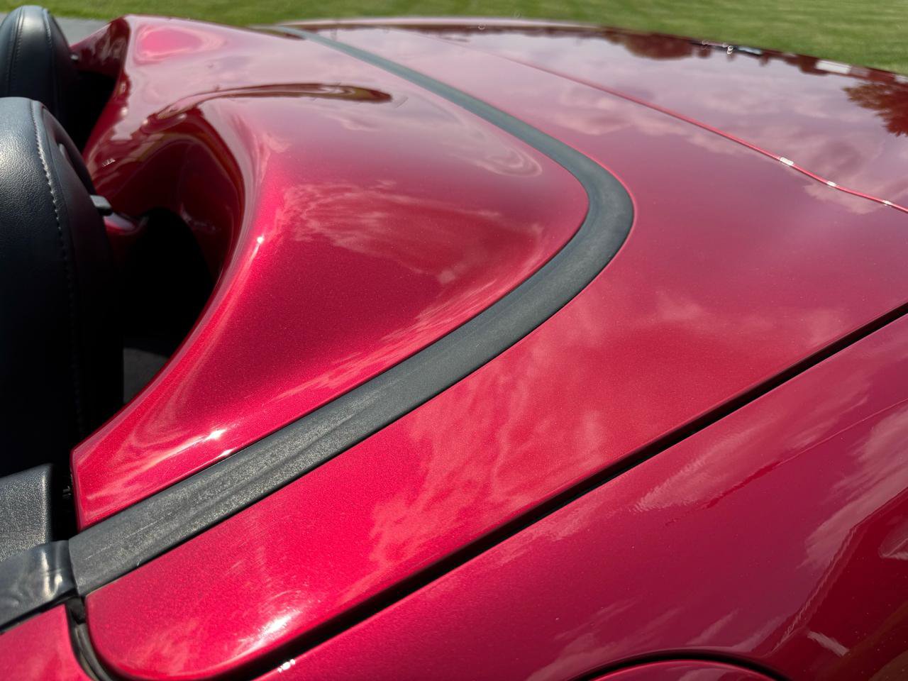 Used 2004 Chevrolet Corvette Convertible w/ Preferred Equipment Group RWD image 32