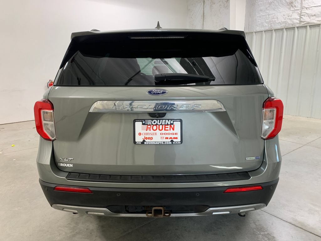 Used 2020 Ford Explorer XLT w/ Equipment Group 202A AWD/4WD image 6