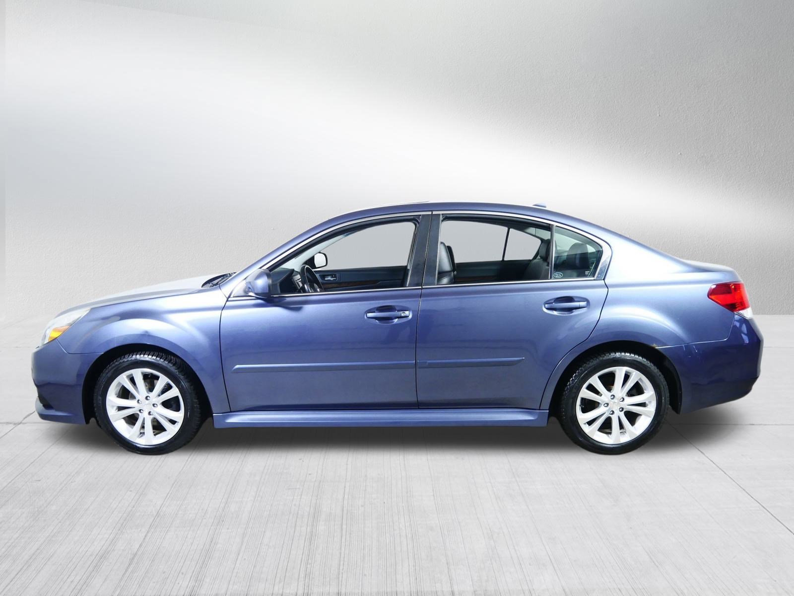 Used 2014 Subaru Legacy 2.5i Limited w/ Moonroof Package image 4