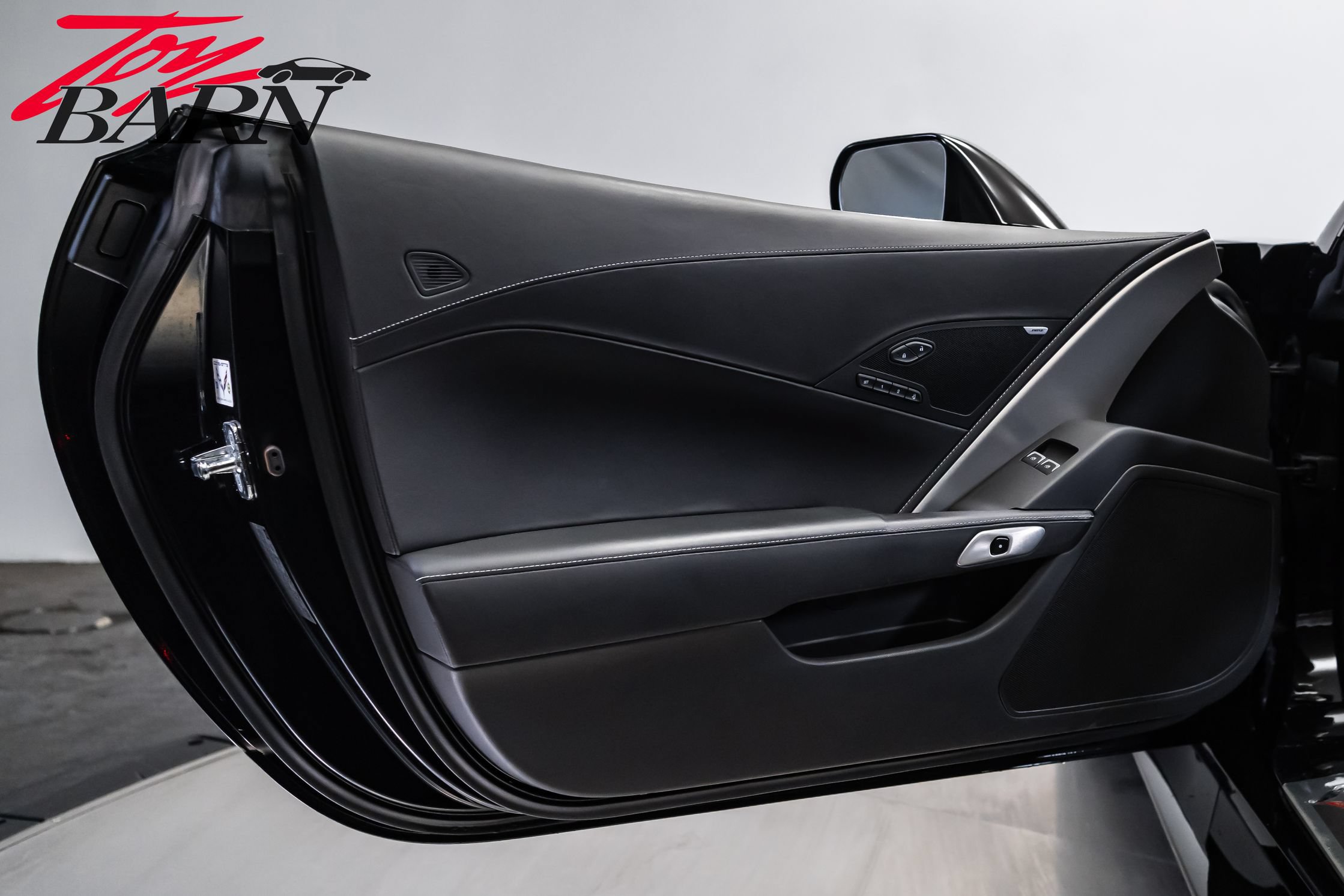 Used 2018 Chevrolet Corvette Z06 RWD image 25
