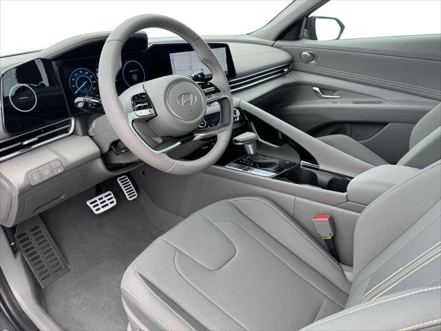 New 2025 Hyundai Elantra SEL image 14