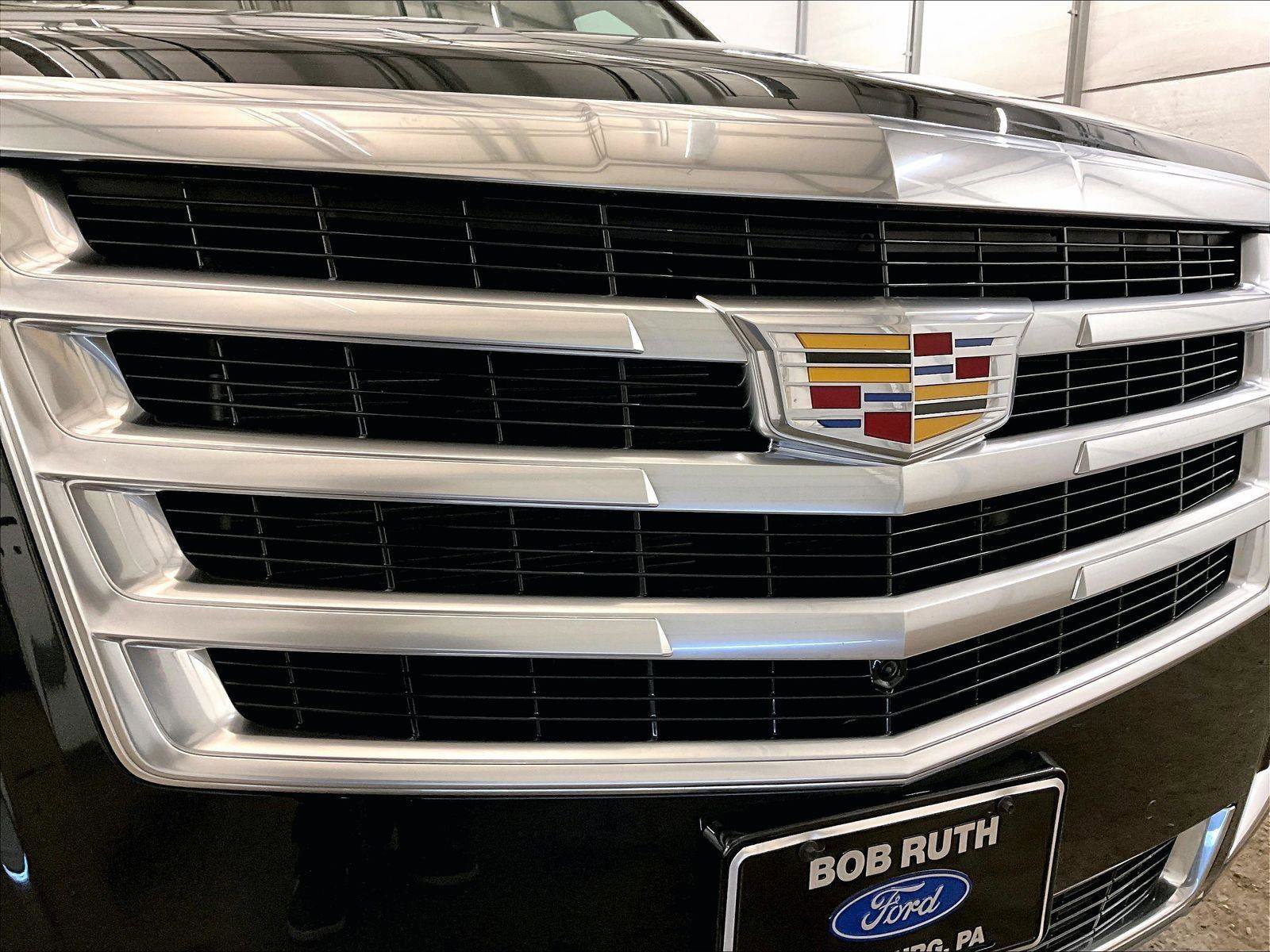 Used 2015 Cadillac Escalade ESV Luxury image 30