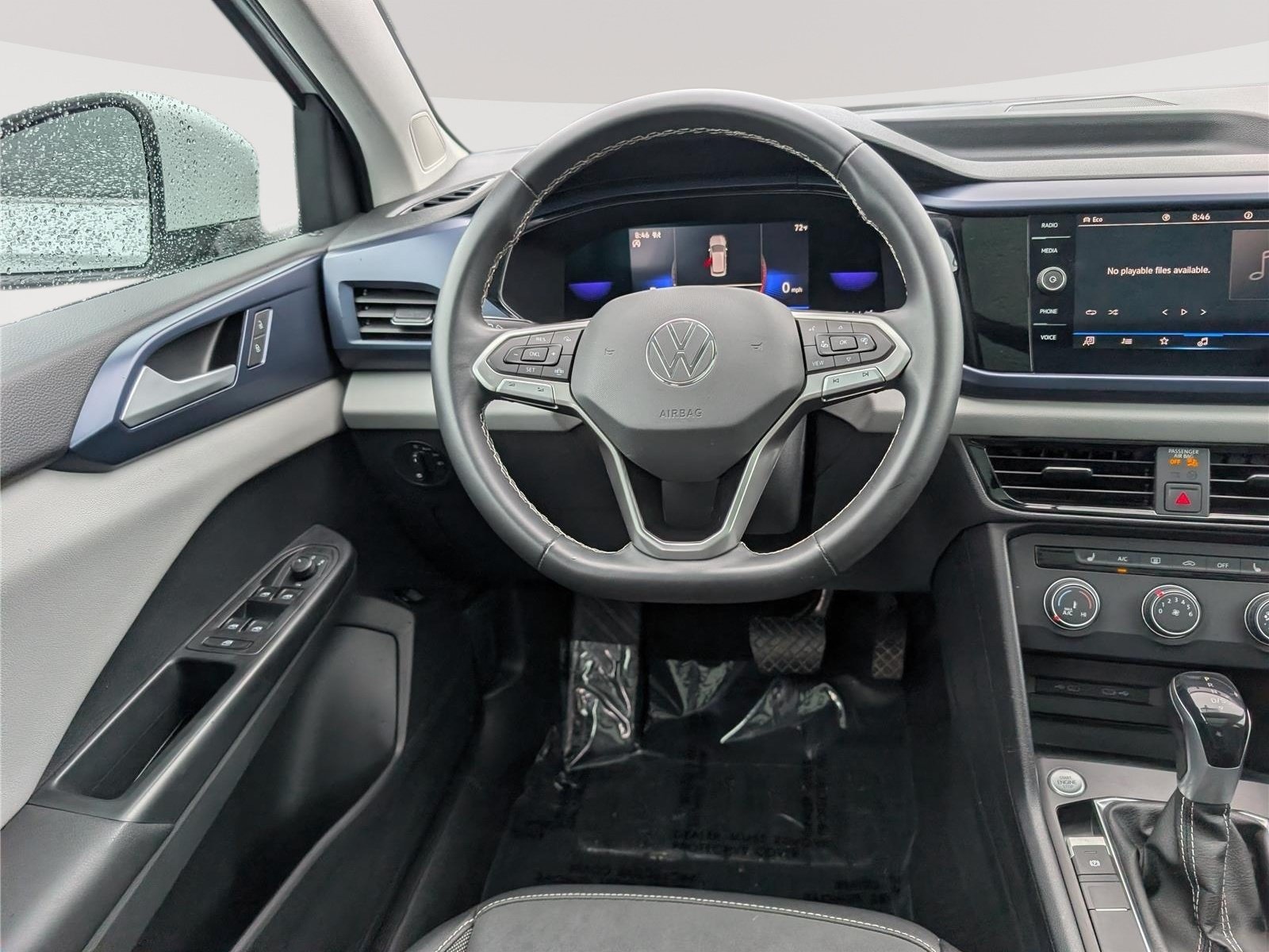 Used 2022 Volkswagen Taos SE w/ Panoramic Sunroof Package AWD/4WD image 17