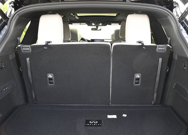 New 2026 INFINITI QX60 Autograph w/ Dark Cargo Package image 38
