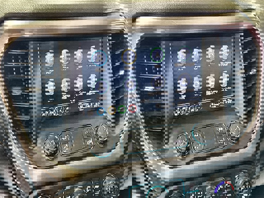 Used 2021 GMC Acadia AT4 w/ Technology Package image 19