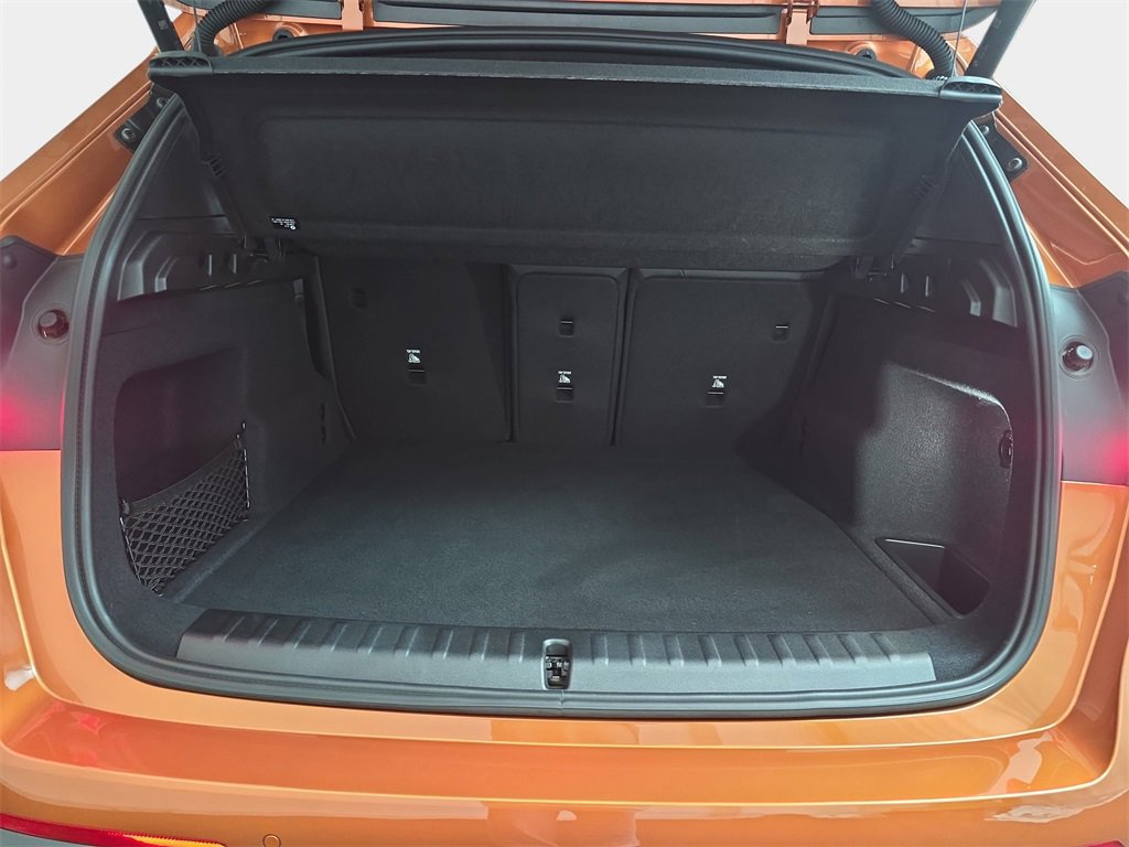 Used 2025 BMW X1 xDrive28i w/ Technology Package image 15