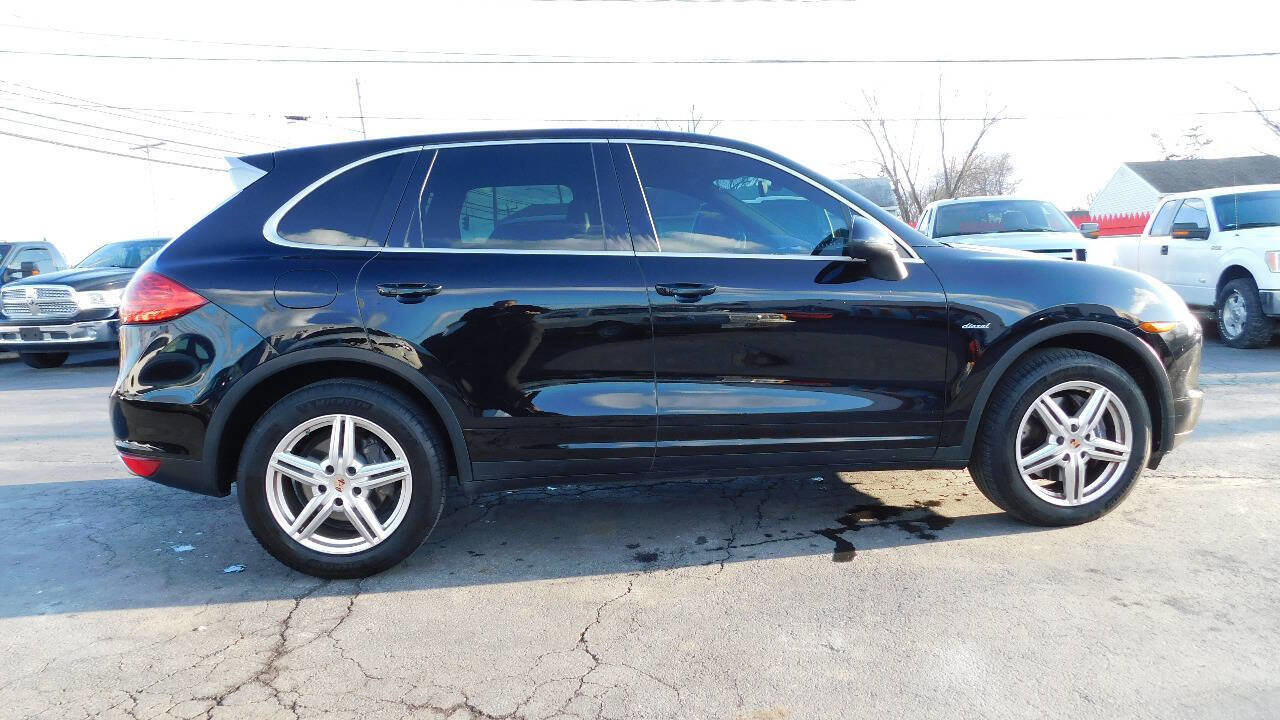 Used 2014 Porsche Cayenne Diesel Platinum Edition image 13