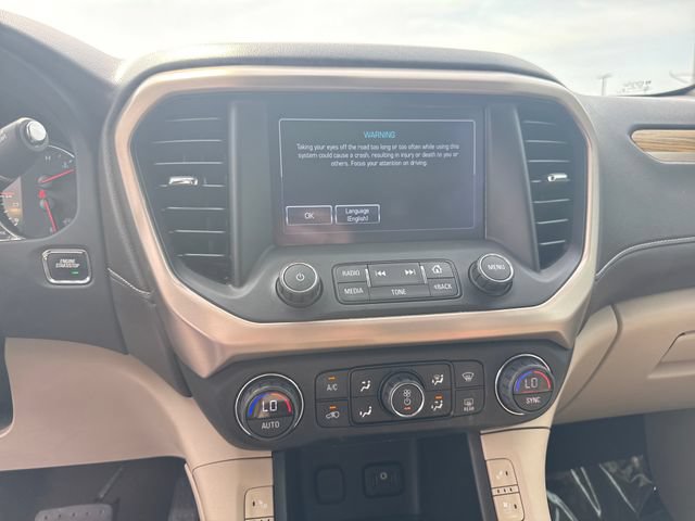 Used 2017 GMC Acadia Denali w/ Technology Package AWD/4WD image 18