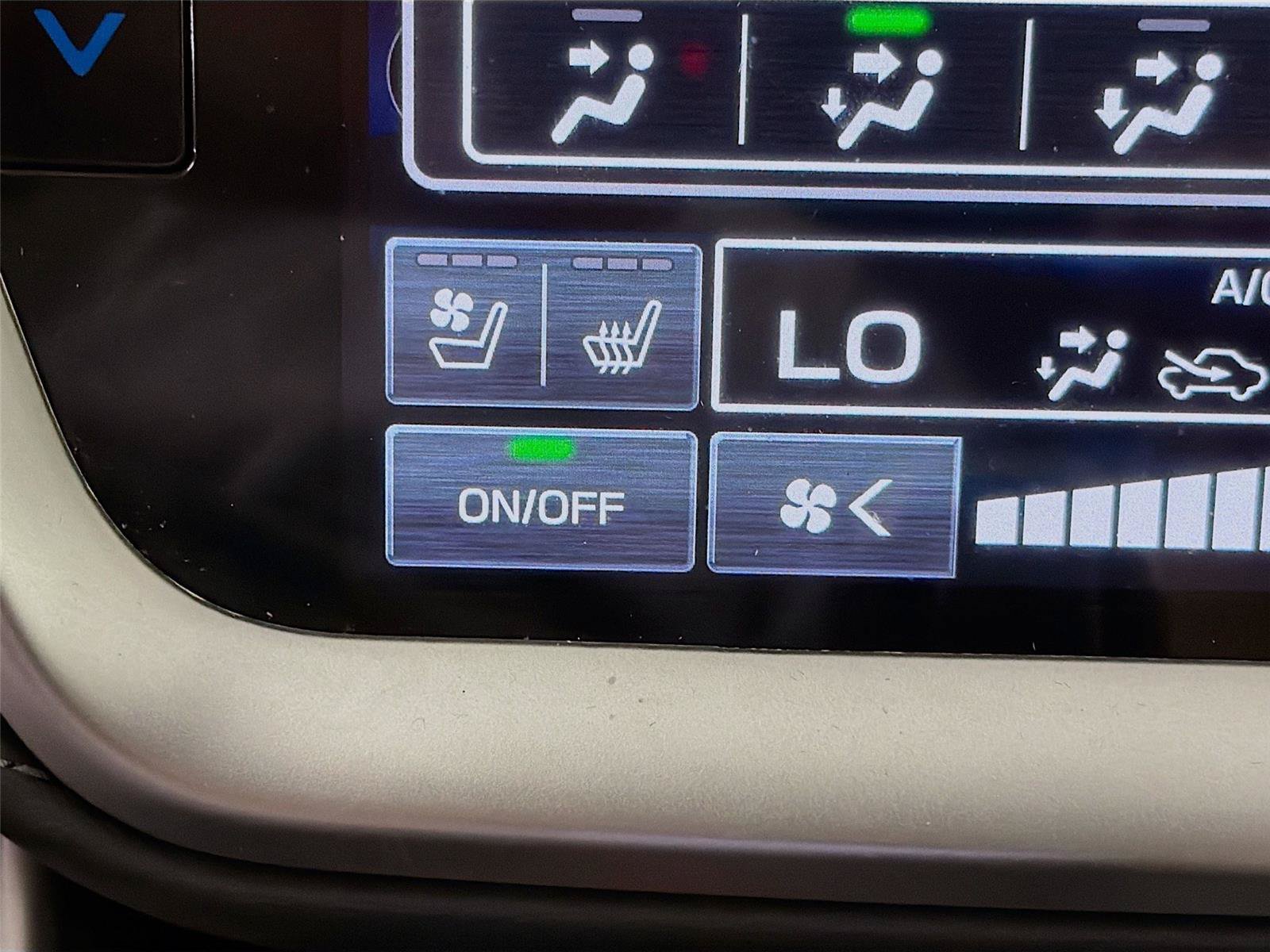 Used 2023 Subaru Outback Touring XT AWD/4WD image 25