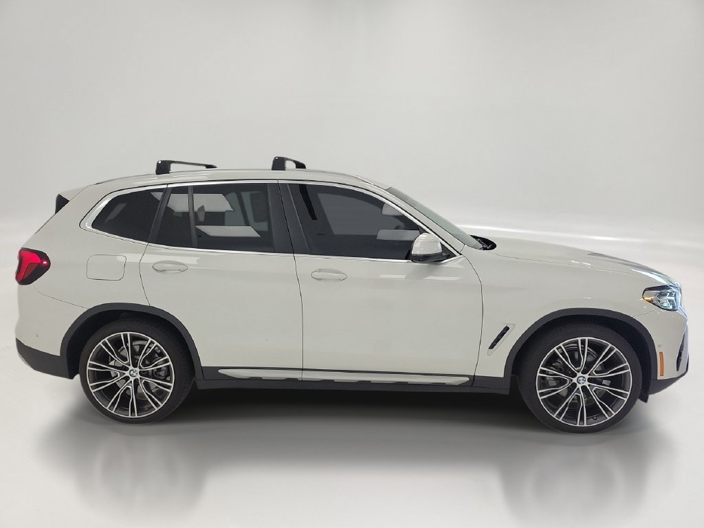 Used 2024 BMW X3 xDrive30i w/ Premium Package AWD/4WD image 3