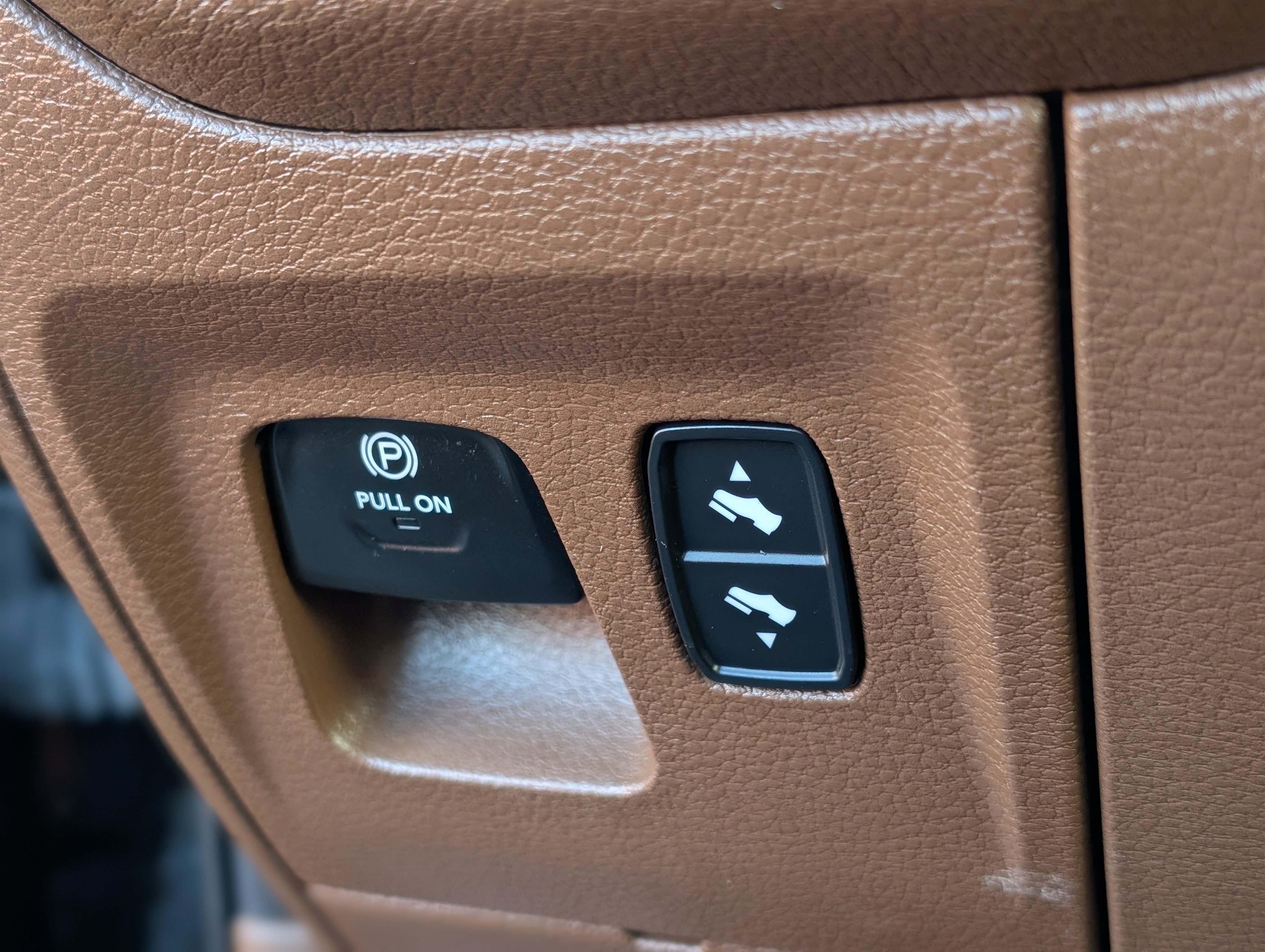 Used 2021 RAM 1500 Laramie image 32