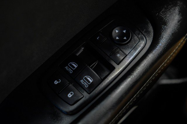 Used 2015 Dodge Challenger R/T Scat Pack RWD image 43