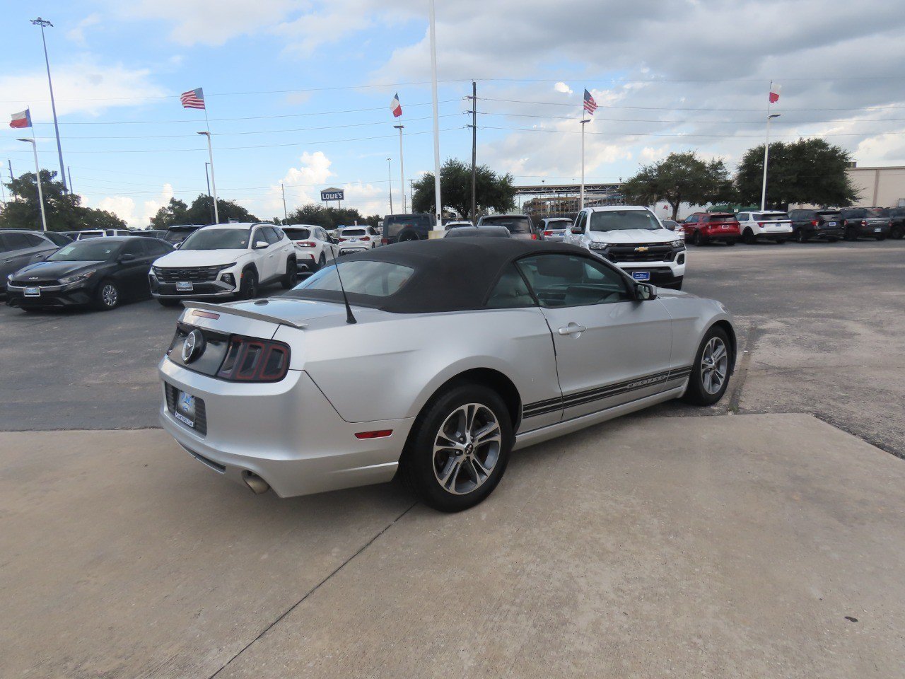 Used 2014 Ford Mustang Premium w/ Comfort Package RWD image 11