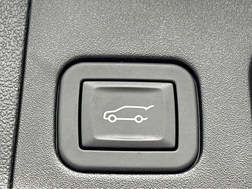 Certified 2025 Cadillac XT5 Premium Luxury image 26